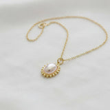 Chic Vintage Pearl Necklace
