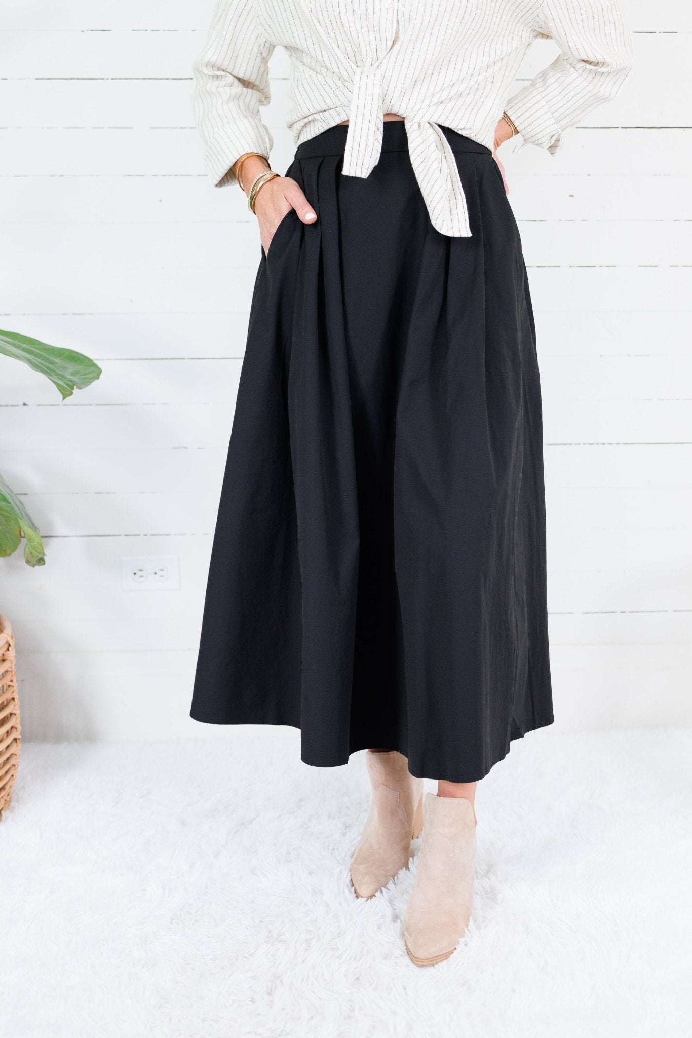 Beckett Black Pleated Maxi Skirt Brad & Rena