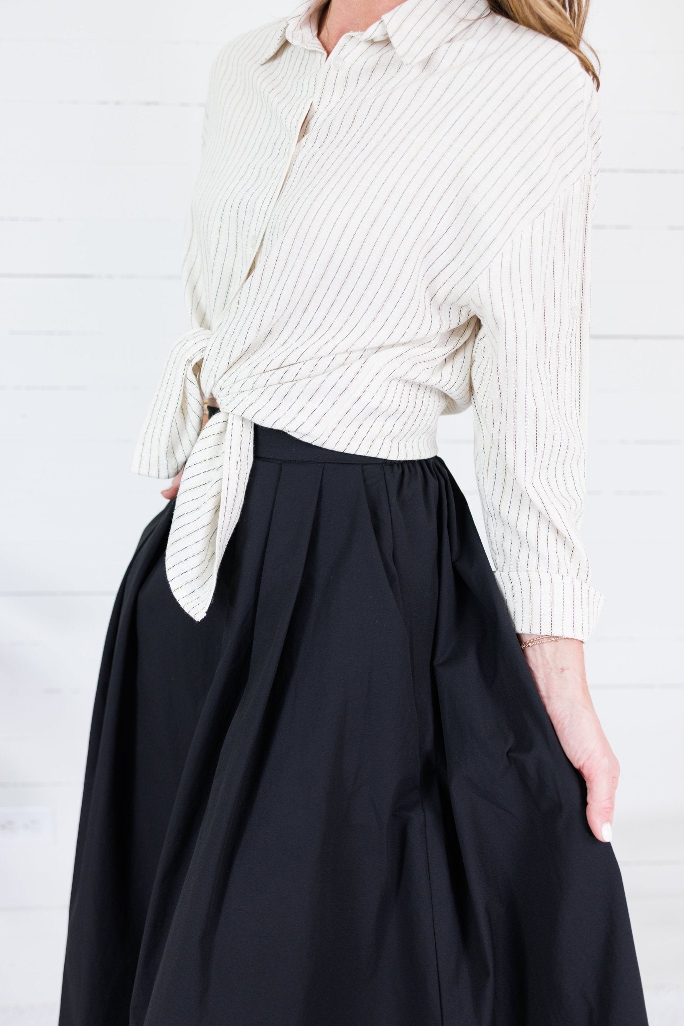 Beckett Black Pleated Maxi Skirt Brad & Rena