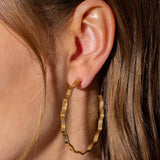 Hoop Earrings - Large - Wavy Gold-Plated - Cassie