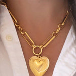Etched Heart Chunky Gold Chain Necklace - A3 Accessories - Jewelry - Clover + Bee