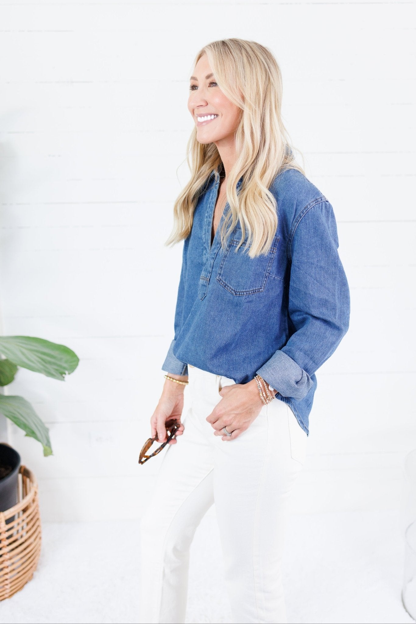 Iris Ease Denim Pullover Top Kut