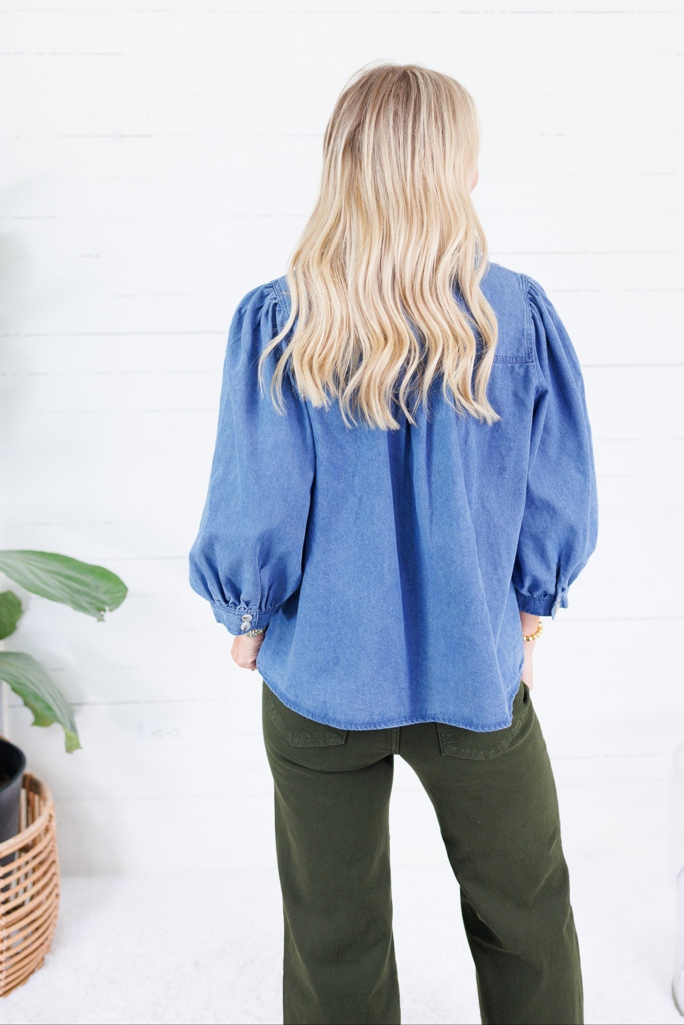 Janie Denim Tucks and Button Top Entro