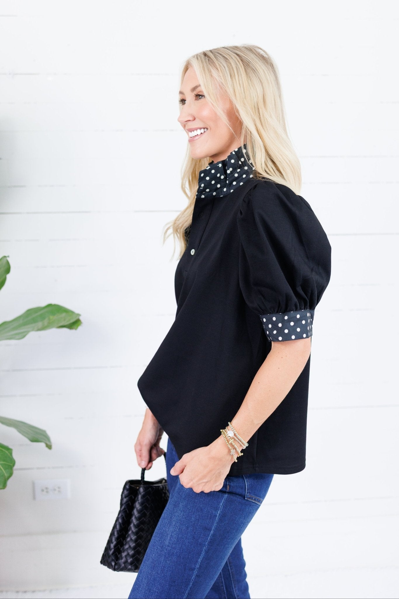 Johns Black Dotty Trim Top Entro