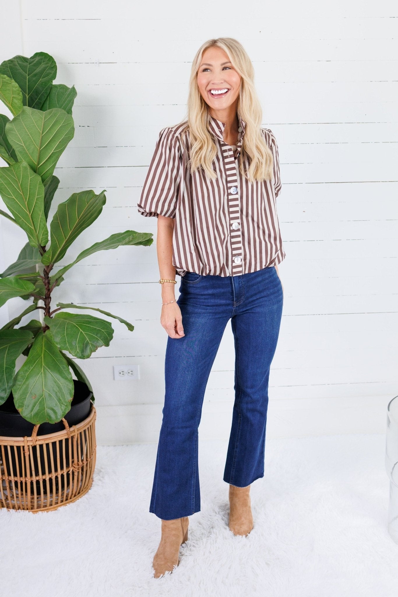 Kelsey Improve Ankle Flare Jean KUT