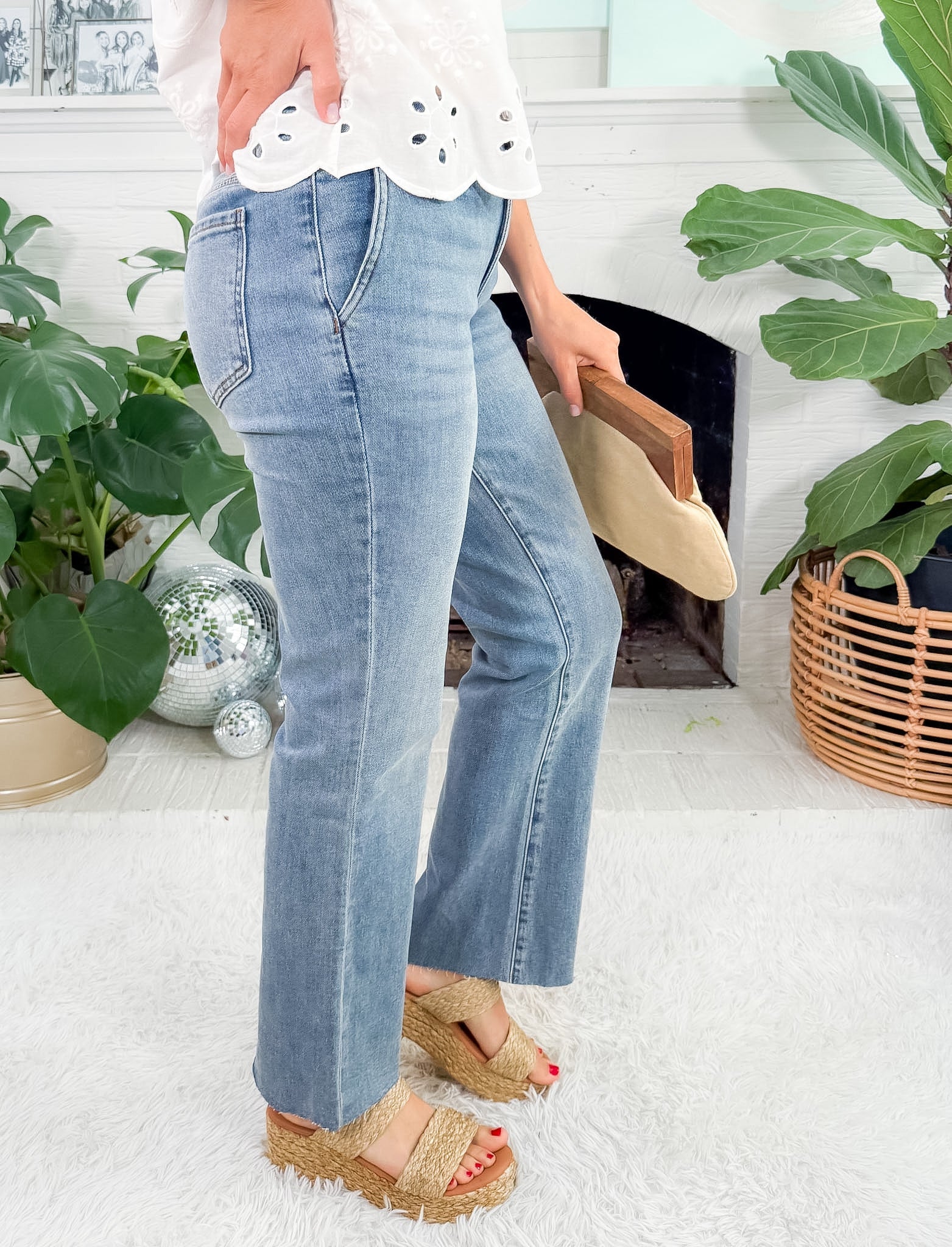 Kelsey Motivation Mid Rise Raw Hem Ankle Flare Jean KUT