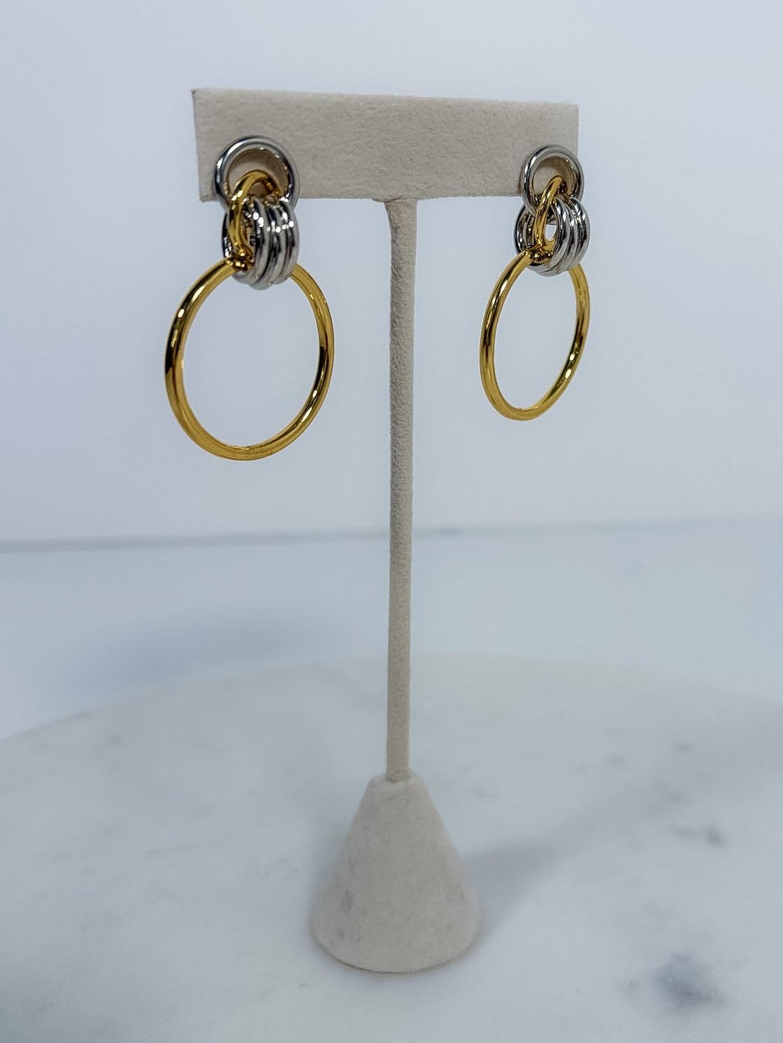 Knock On The Beauty Hoop Earrings