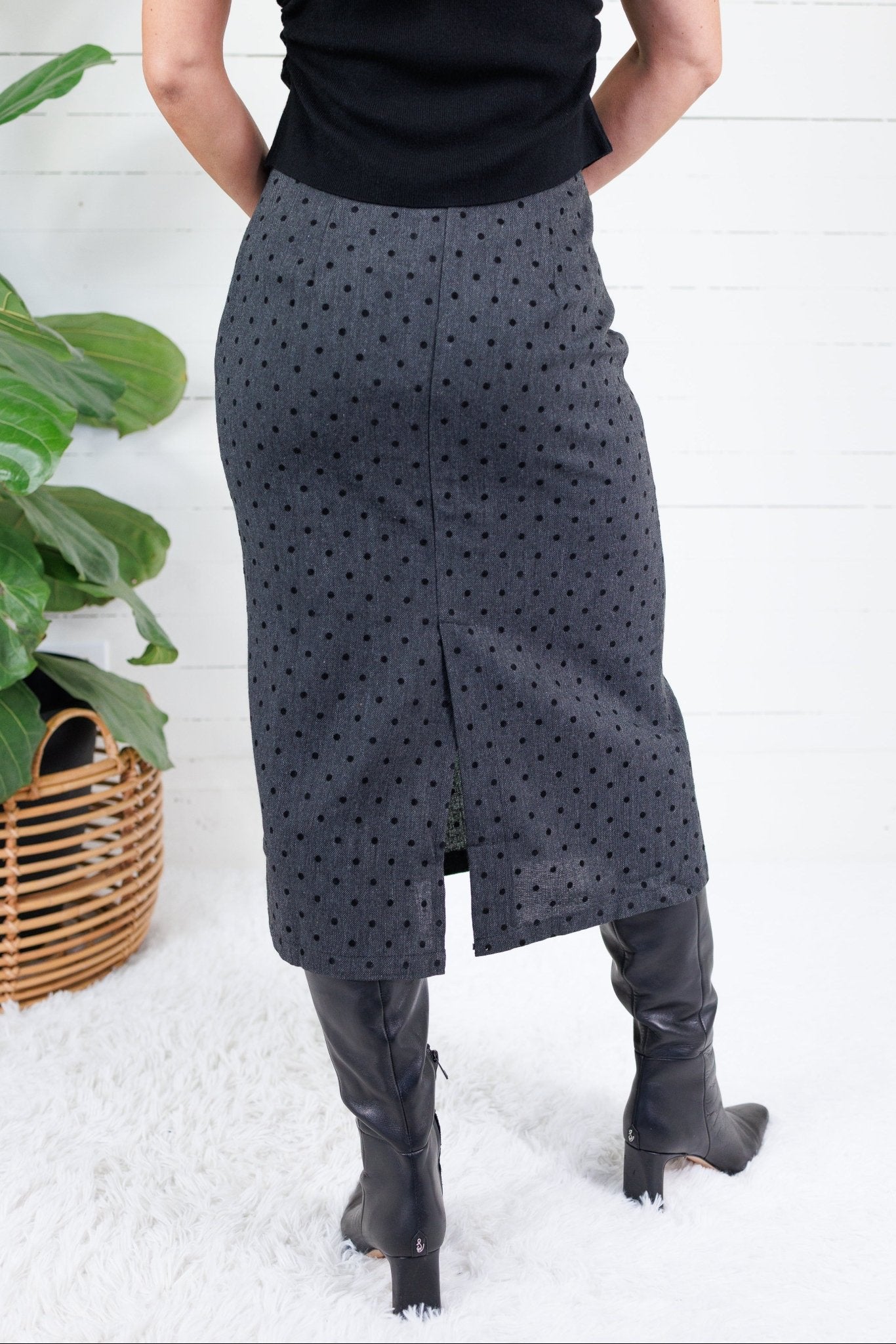 Leigh Charcoal Dottie Pencil Skirt Compania Fantastica