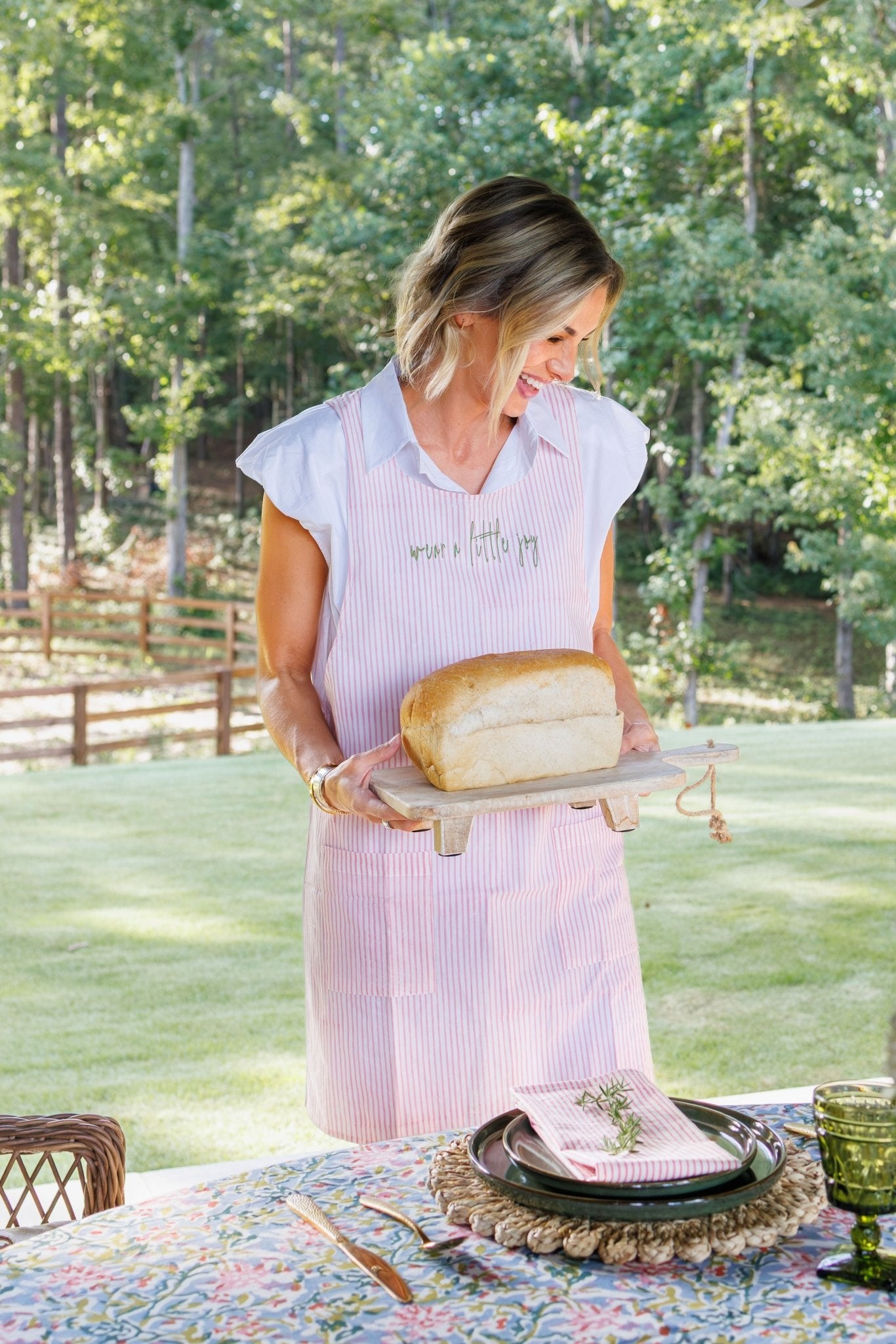 Maggie Oaks Beth Signature Apron