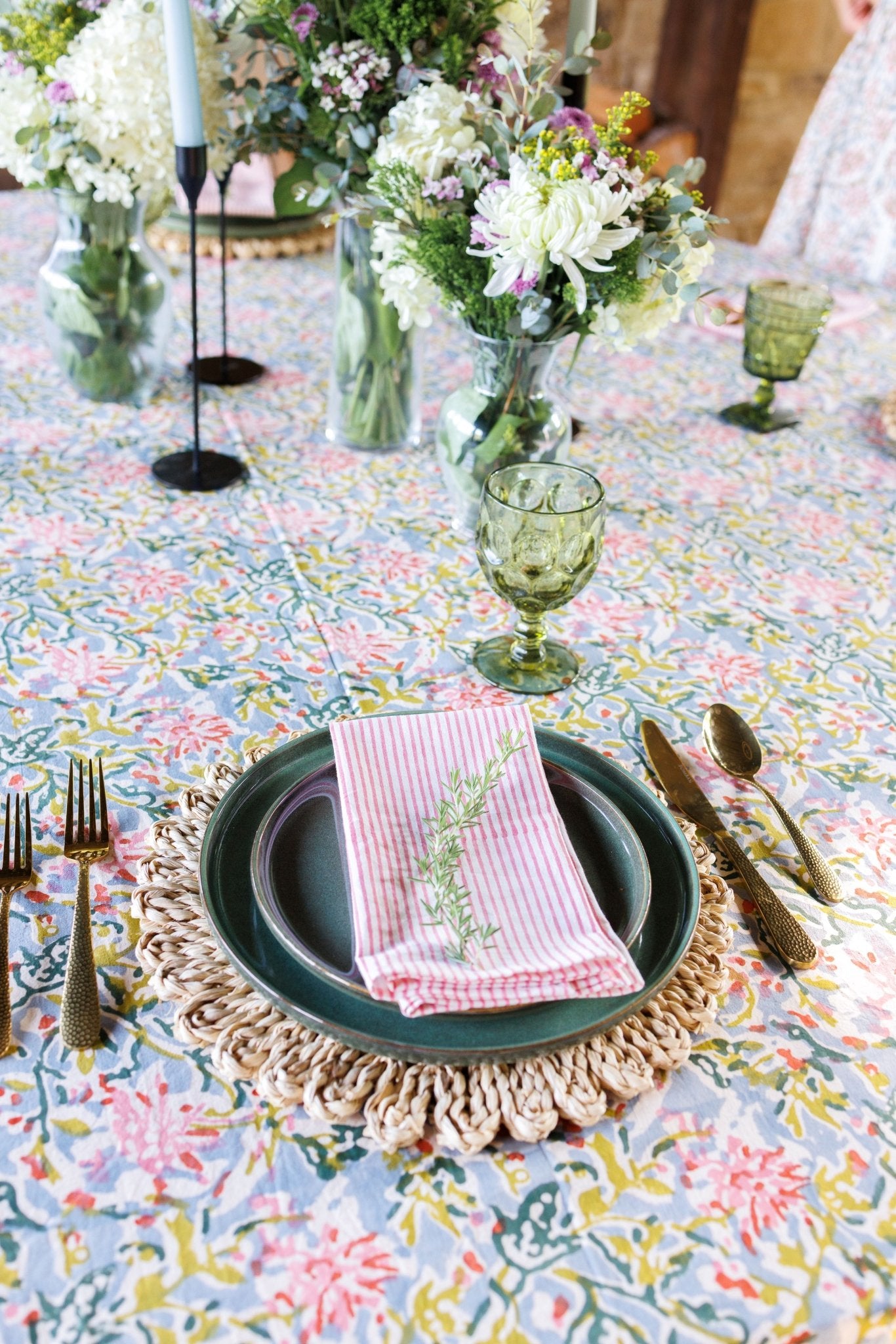 Maggie Oaks Virginia Signature Floral Tablecloth