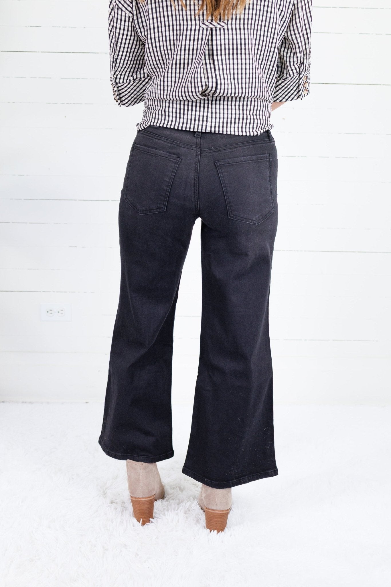 Meg Definitely Black Wide Leg Jean Kut
