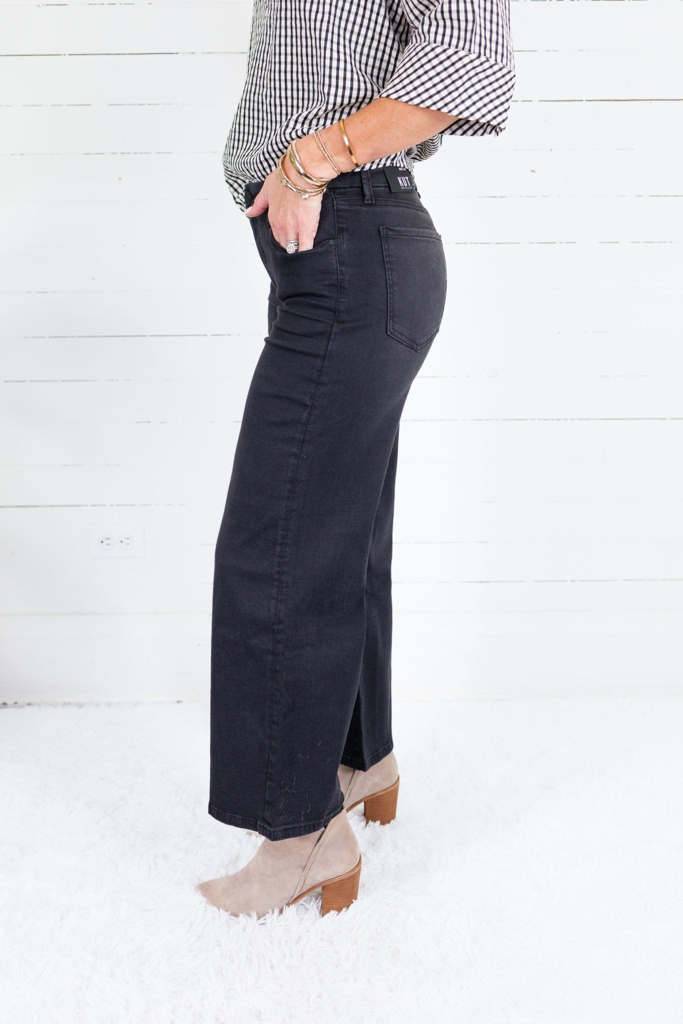 Meg Definitely Black Wide Leg Jean Kut