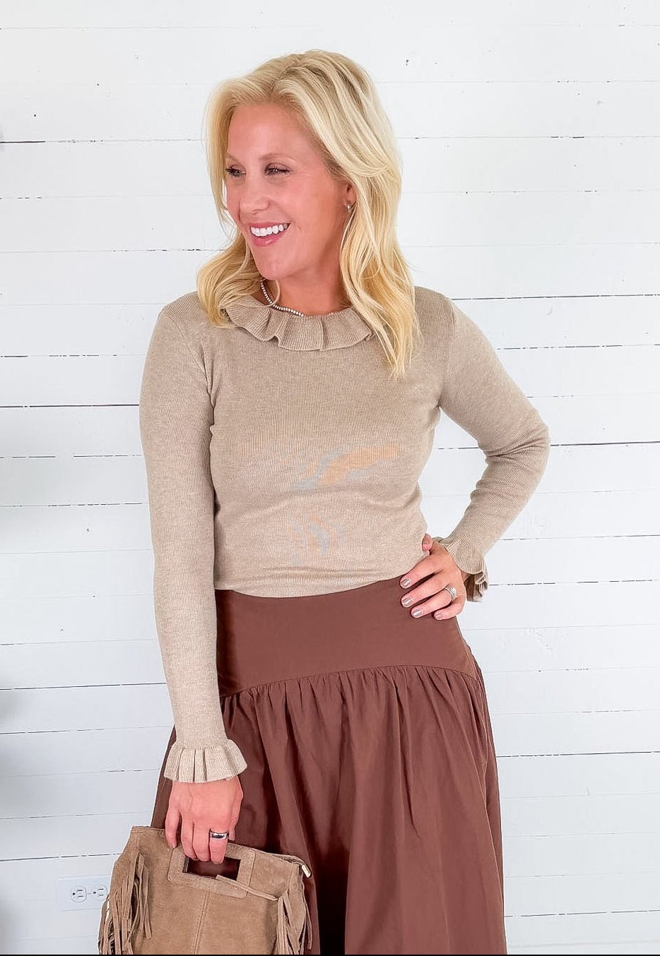 Paulson Beige Ruffle Sweater Compania Fantastica