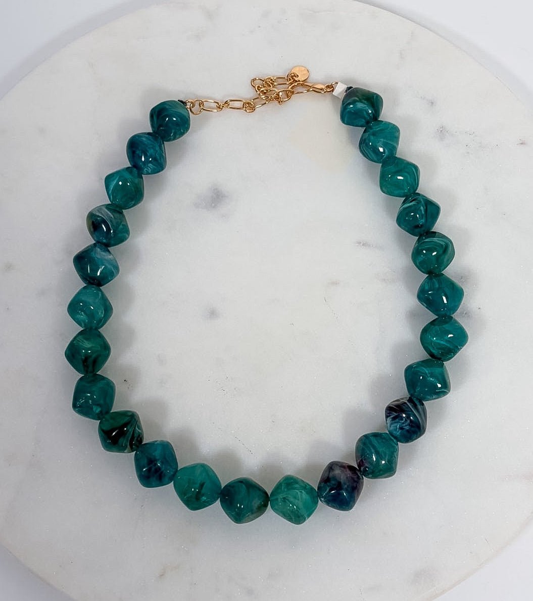 Pinched Marble Resin Beaded Necklace