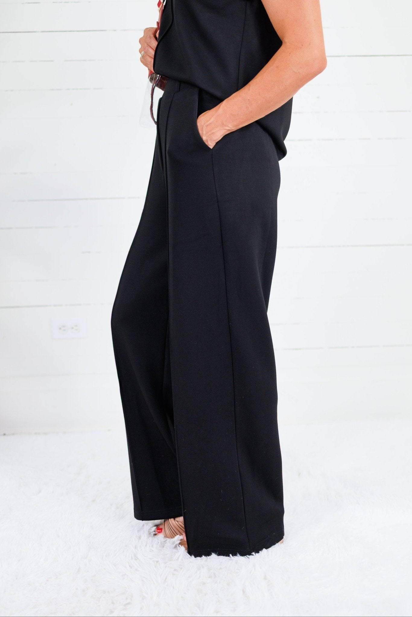 Pippa Black Scuba Wide Leg Pants Entro