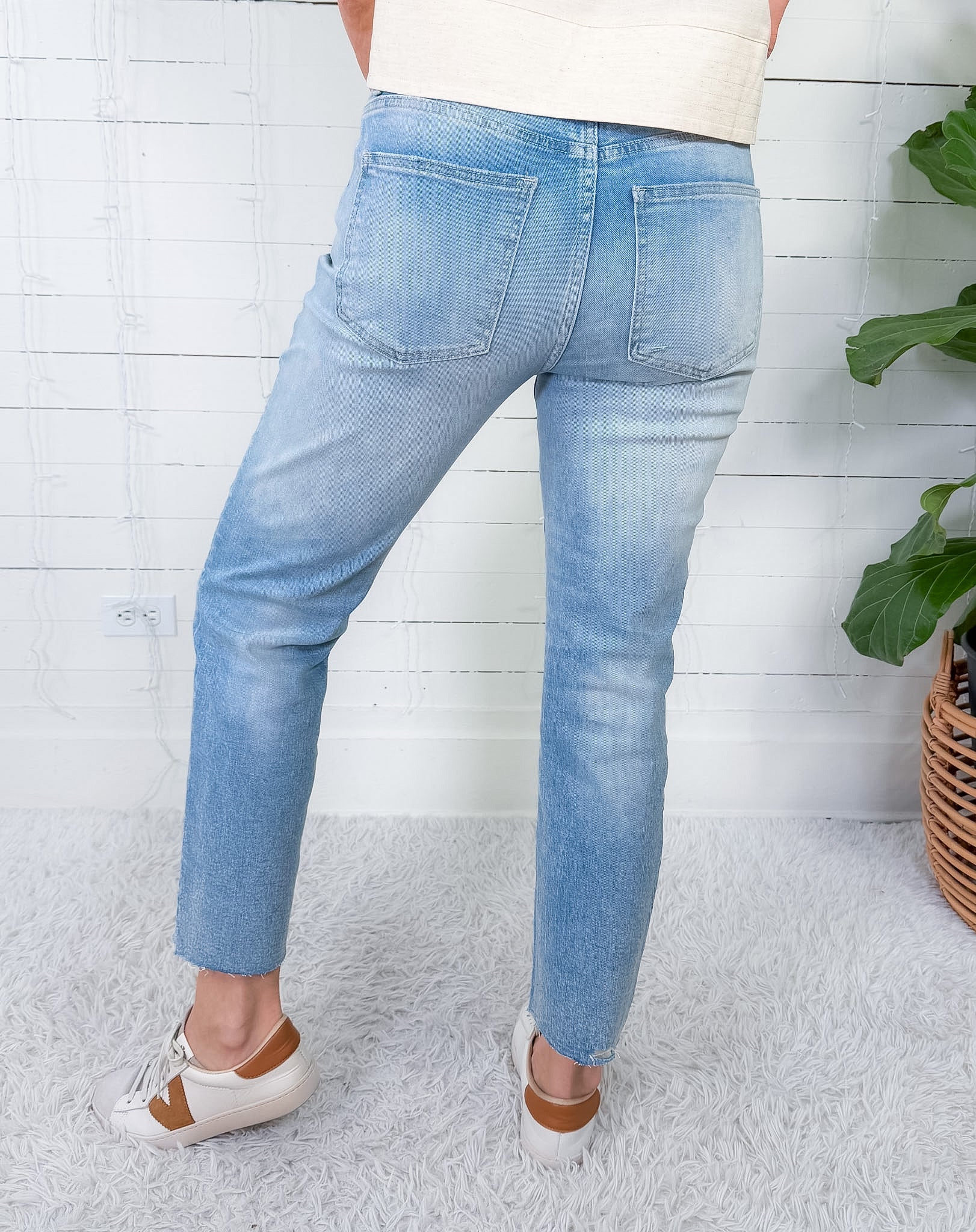 Rachael Performance High Rise Raw Hem Jean KUT