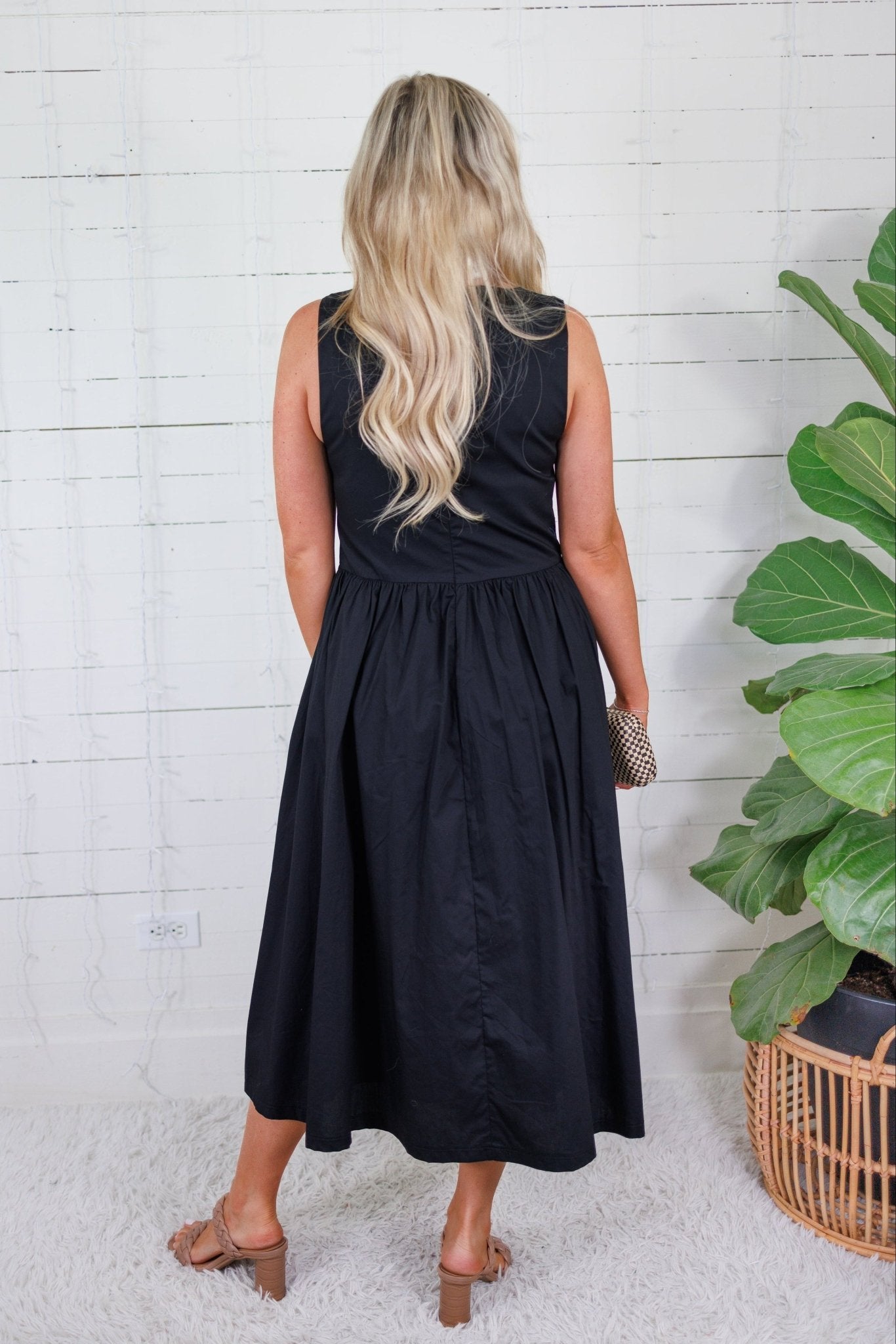 Shaw Black Sleeveless Midi Dress THML