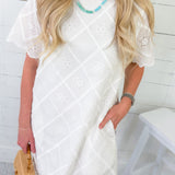 Soft Eyelet Shift Dress Entro