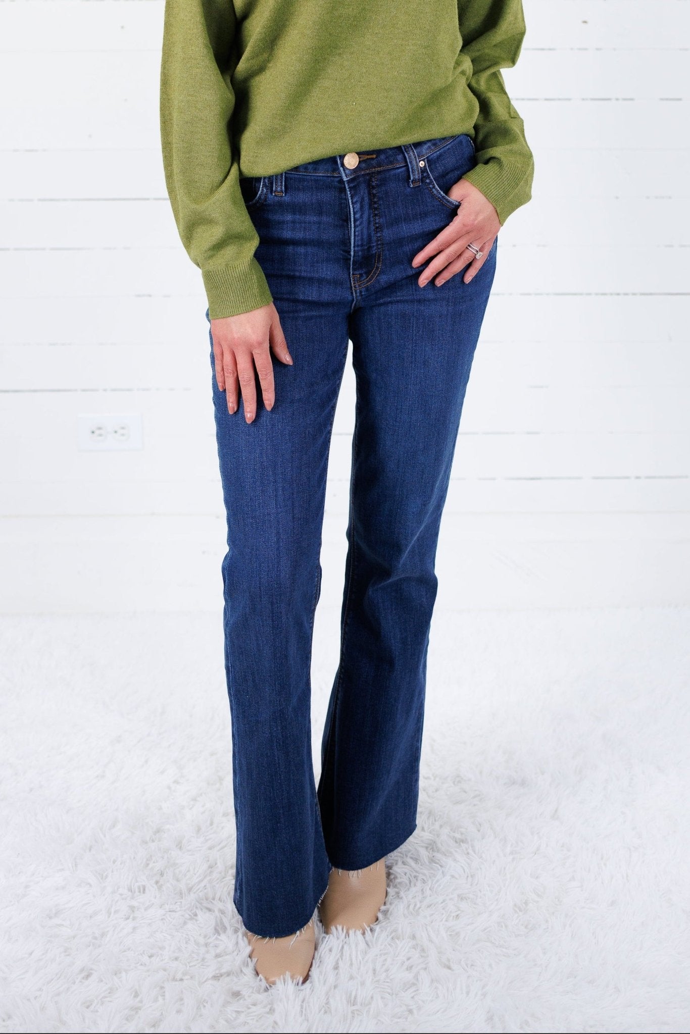 Stella Royalty Raw Hem Flare Jean Kut