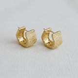 Vintage Hammered Texture C-Hoop Earrings - A3 Accessories - Jewelry - Earrings - Clover + Bee