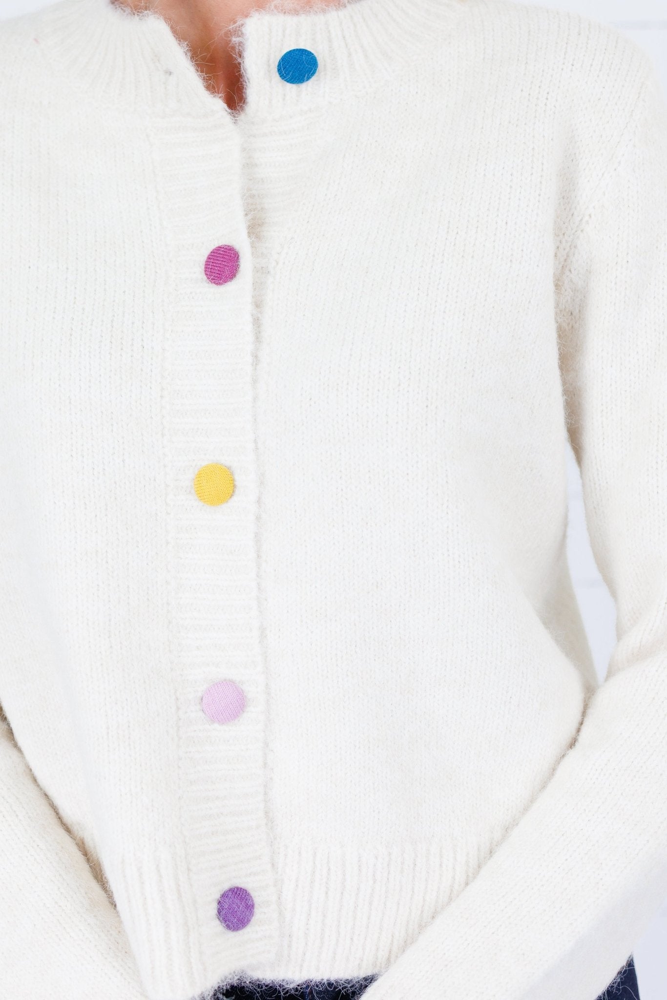 Wagner Cream + Colored Buttons Cardigan Compania Fantastica