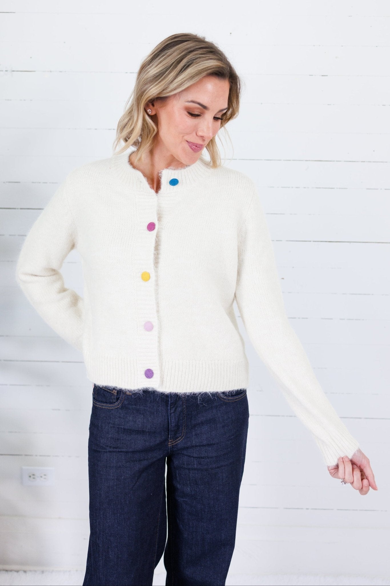 Wagner Cream + Colored Buttons Cardigan Compania Fantastica