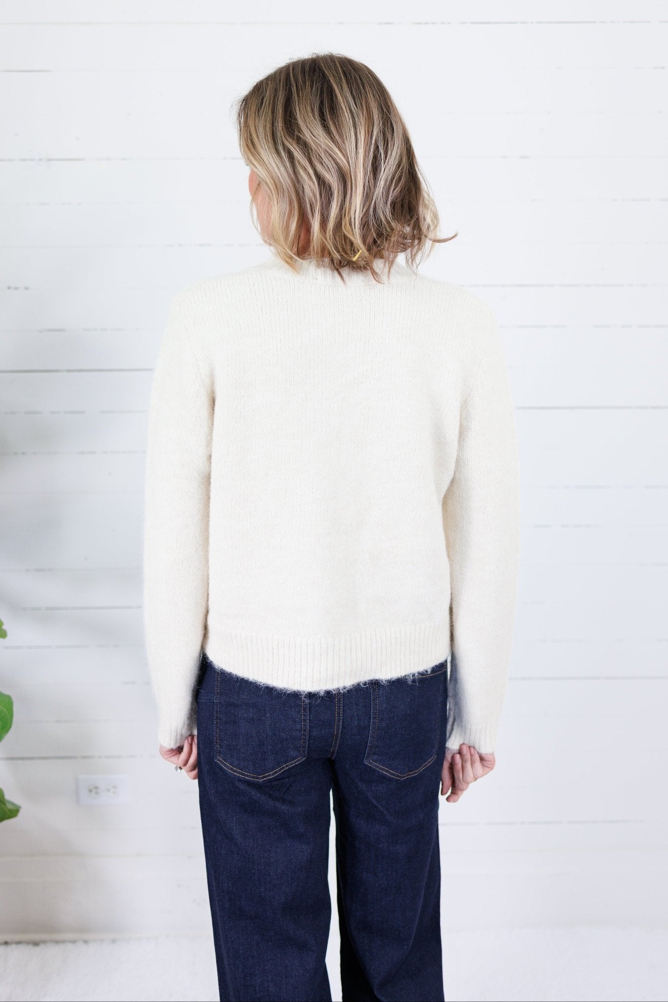 Wagner Cream + Colored Buttons Cardigan Compania Fantastica